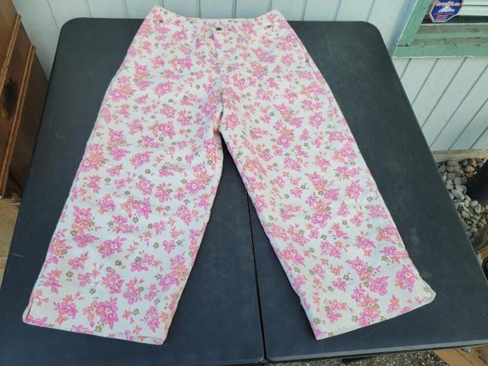 Villager Sport Petite Pants Womens 10P Pink Floral Straight Leg Casual Spring